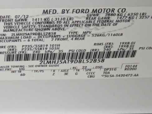 Used 2013 Lincoln MKT AWD image 21