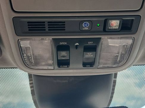 Used 2024 Honda Odyssey Touring image 25