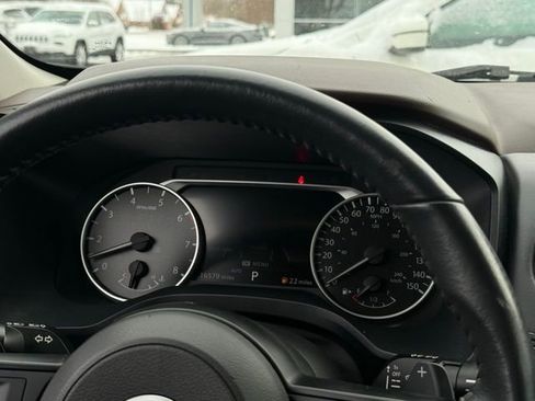 Used 2022 Nissan Rogue S image 8