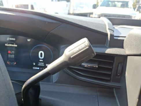 New 2025 Ford Explorer Base image 10