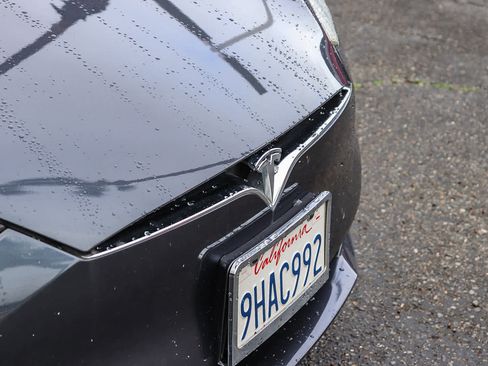 Used 2018 Tesla Model S 75D image 5