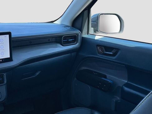 Used 2025 Ford Maverick Lobo AWD/4WD image 21