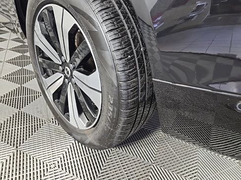 Certified 2025 Volvo XC60 T8 Plus w/ Protection Package Premier image 13