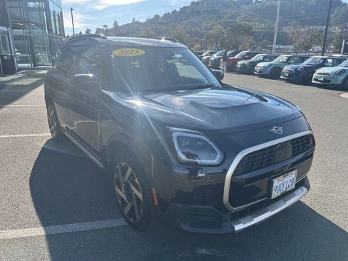 Used 2025 MINI Cooper Countryman S w/ Comfort Package Max image 7