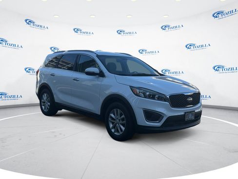 Used 2016 Kia Sorento FWD w/ LX Convenience Package image 7