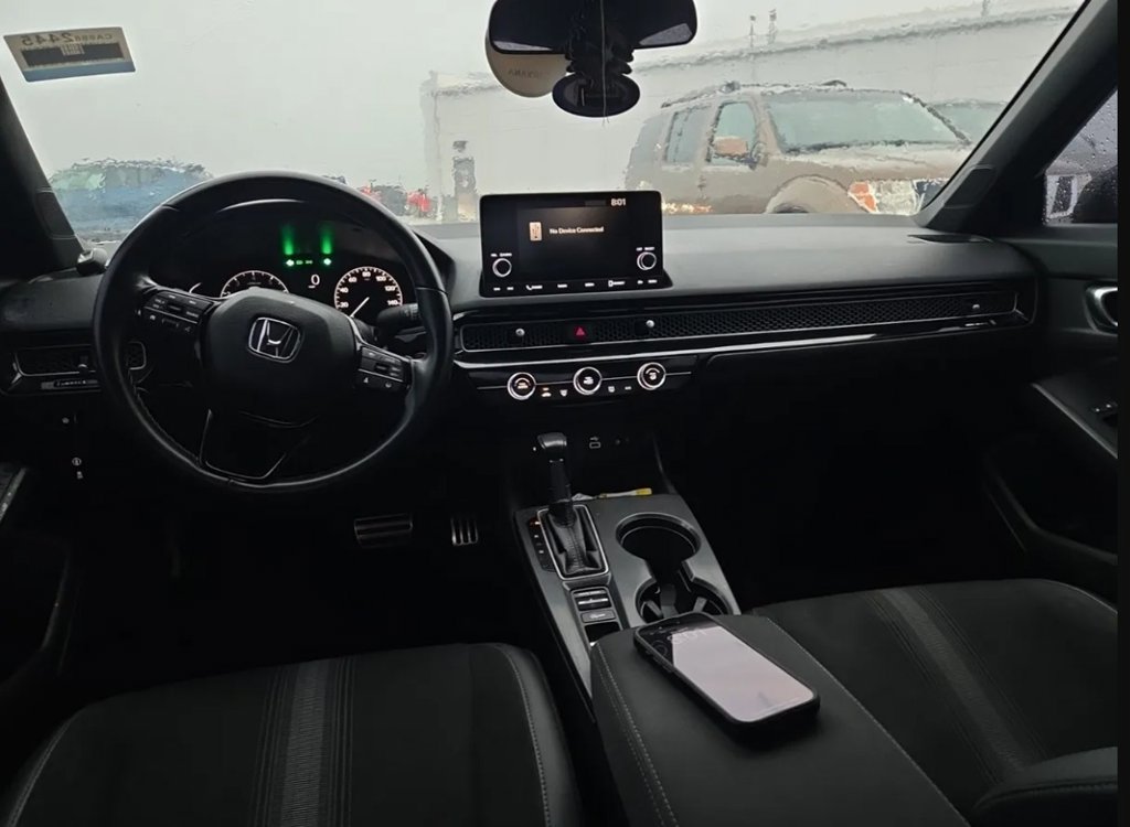 Used 2023 Honda Civic Sport image 3