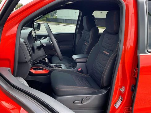 Used 2025 Nissan Frontier Pro-X w/ Pro Convenience Package RWD image 8