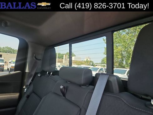 Certified 2022 Chevrolet Silverado 1500 RST w/ Redline Edition AWD/4WD image 25
