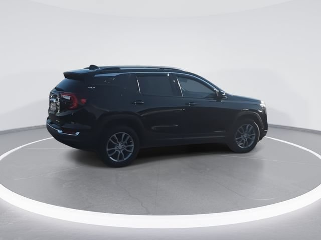 Used 2024 GMC Terrain SLT AWD/4WD image 8
