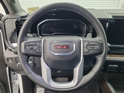 Used 2024 GMC Sierra 1500 Elevation w/ Preferred Package AWD/4WD image 24
