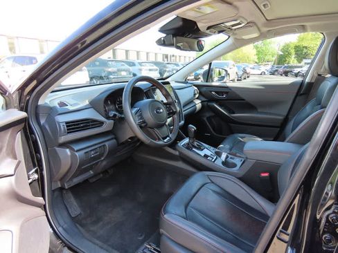 Used 2024 Subaru Crosstrek 2.5i Limited AWD/4WD image 2