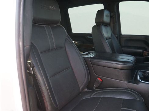 Used 2023 Chevrolet Silverado 2500 High Country w/ Z71 Off-Road Package AWD/4WD image 20