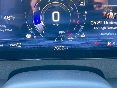 Used 2024 Chevrolet Traverse LT image 12