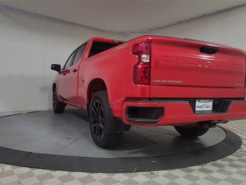 Used 2023 Chevrolet Silverado 1500 Custom image 6