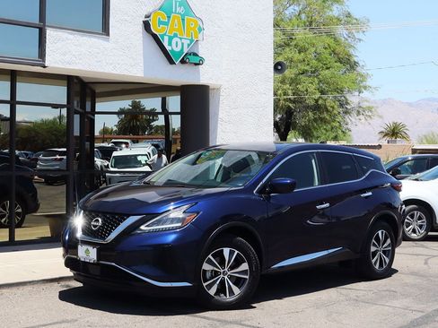 Used 2023 Nissan Murano S image 2