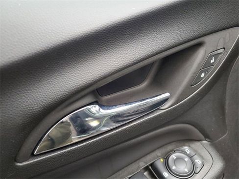 Used 2022 Chevrolet Equinox LT image 23