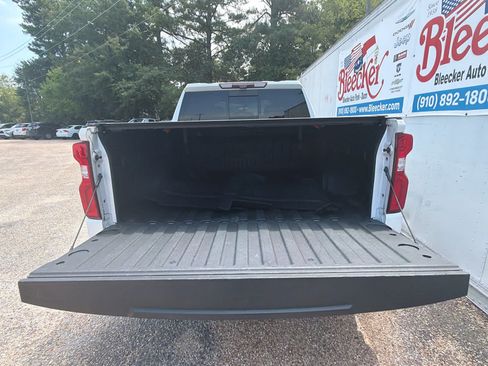 Used 2020 Chevrolet Silverado 1500 High Country w/ Technology Package AWD/4WD image 19
