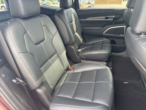 Used 2022 Kia Telluride EX w/ EX Premium Package AWD/4WD image 16