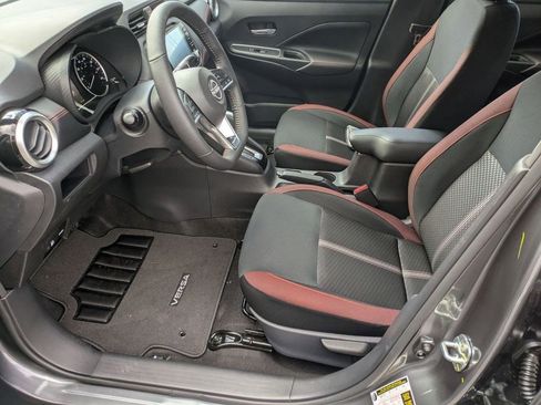 New 2025 Nissan Versa SR w/ Trunk Package image 38