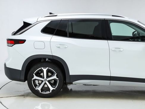 New 2026 Volkswagen Tiguan SE image 11