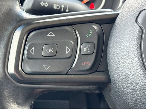 Certified 2022 Jeep Gladiator Willys image 16