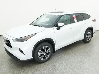 New 2025 Toyota Highlander XLE