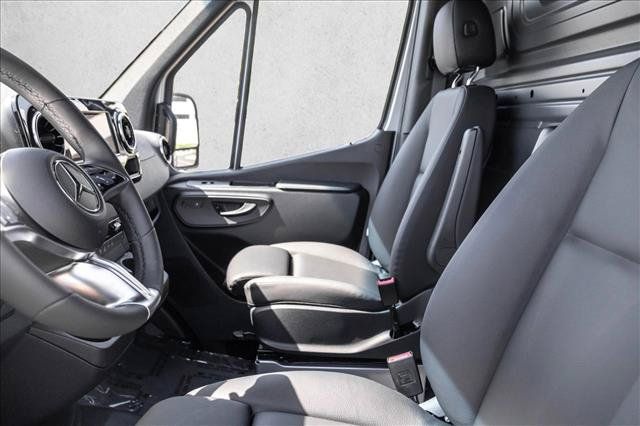 New 2026 Mercedes-Benz Sprinter 2500 image 11
