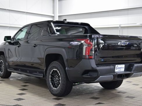 New 2026 Chevrolet Silverado EV Trail Boss image 6