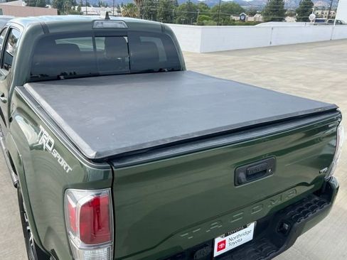 Used 2021 Toyota Tacoma TRD Sport w/ Technology Package RWD image 14