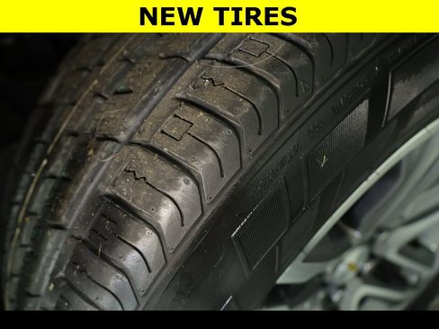 Used 2021 Chevrolet Colorado W/T w/ Custom Special Edition image 4