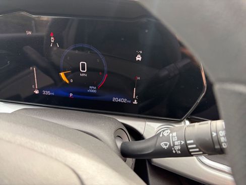 Used 2025 Chevrolet Trax LT image 40