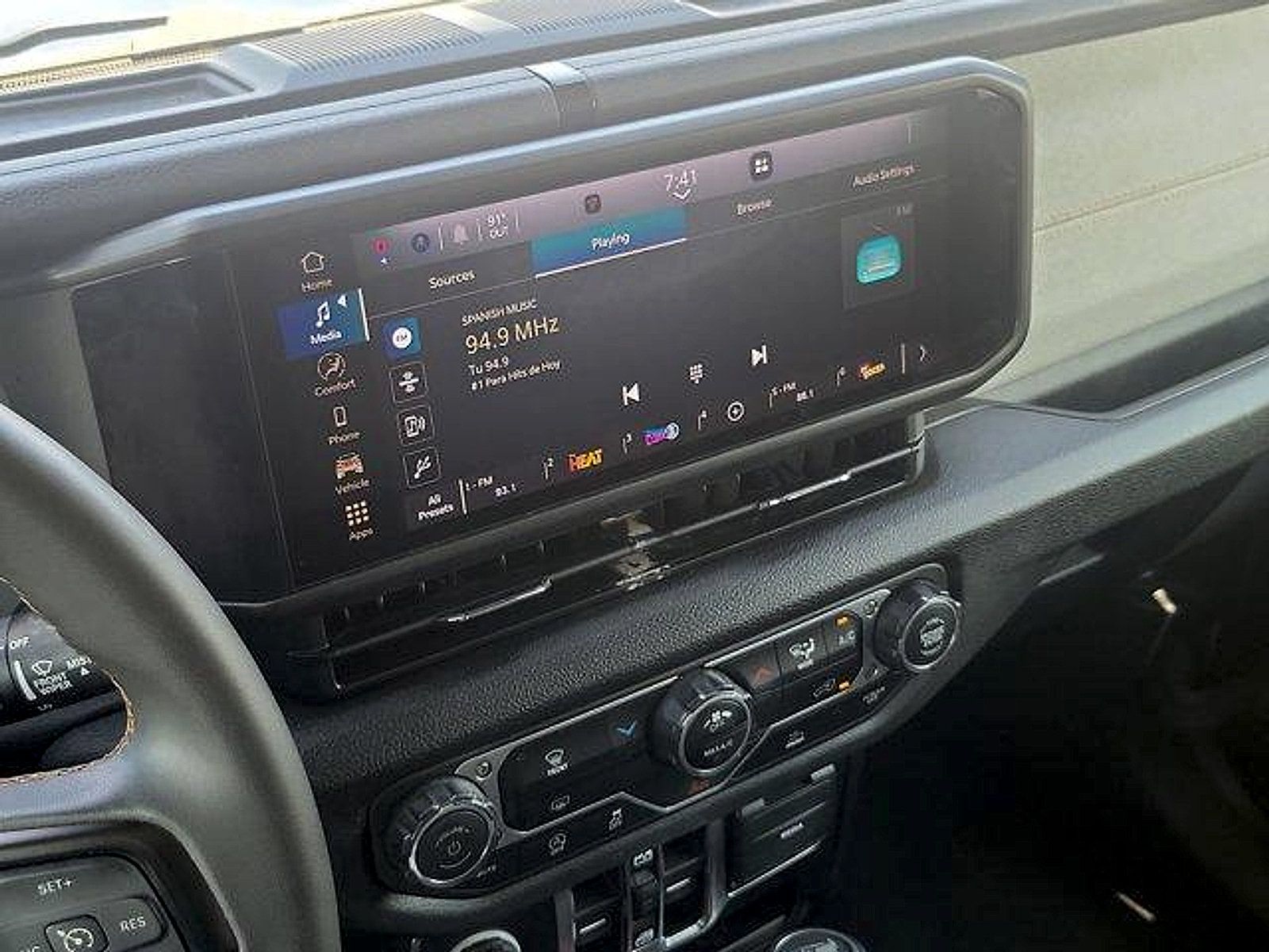 Certified 2024 Jeep Wrangler Unlimited Sport AWD/4WD image 27