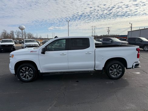 Used 2024 Chevrolet Silverado 1500 RST AWD/4WD image 4