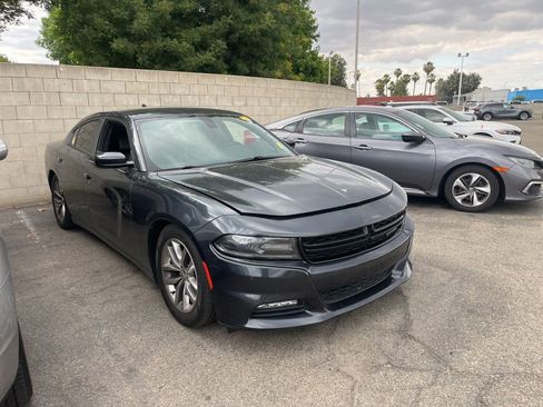 Used 2016 Dodge Charger SXT w/ Plus Group RWD image 2