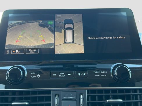 Used 2023 Nissan Armada SL w/ Captain's Chairs Package image 33