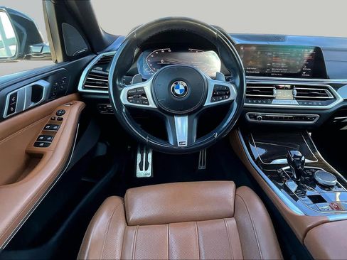 Used 2019 BMW X5 xDrive40i w/ M Sport Package AWD/4WD image 6
