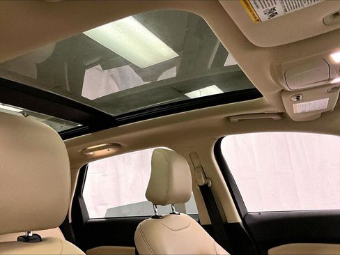 Certified 2022 Ford Edge SEL w/ Convenience Package image 21