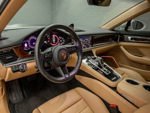 Used 2023 Porsche Panamera image 17