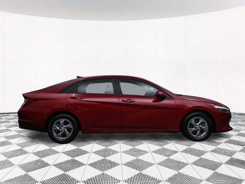 Certified 2023 Hyundai Elantra SE w/ Cargo Package image 14