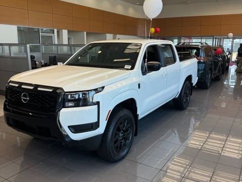 Used 2025 Jeep Compass Trailhawk AWD/4WD image 9