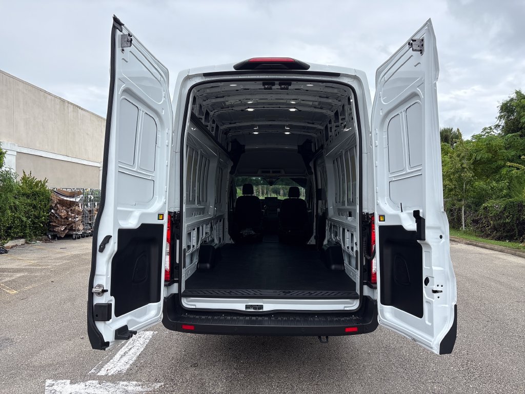 Certified 2026 Ford Transit 250 148 High Roof Extended RWD image 10