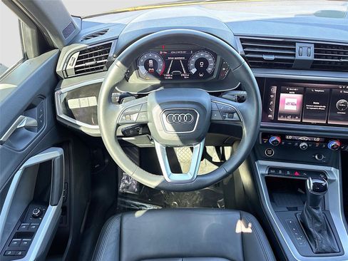 Used 2024 Audi Q3 2.0T Premium Plus w/ Premium Plus Package image 24