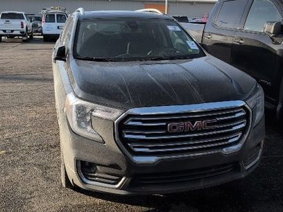 Used 2023 GMC Terrain SLT w/ Infotainment Package II