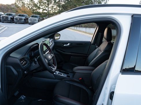 New 2026 Ford Escape ST-Line w/ Tech Pack #1 FWD image 14