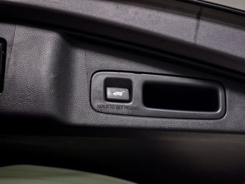 Used 2019 Honda CR-V Touring image 40