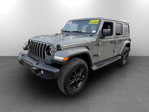 Used 2023 Jeep Wrangler Altitude image 12