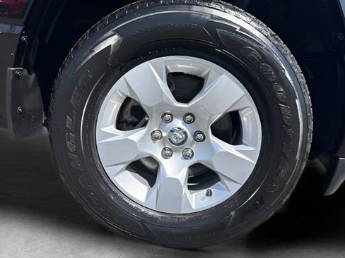 Used 2023 RAM 1500 Big Horn AWD/4WD image 46