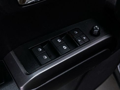 Used 2023 Toyota Tacoma TRD Off-Road w/ Advanced Technology Package AWD/4WD image 16