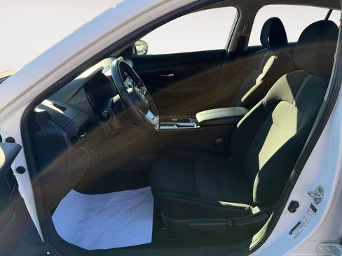 Used 2021 Nissan Sentra SV image 13