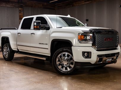 Used 2016 GMC Sierra 2500 Denali w/ Duramax Plus Package